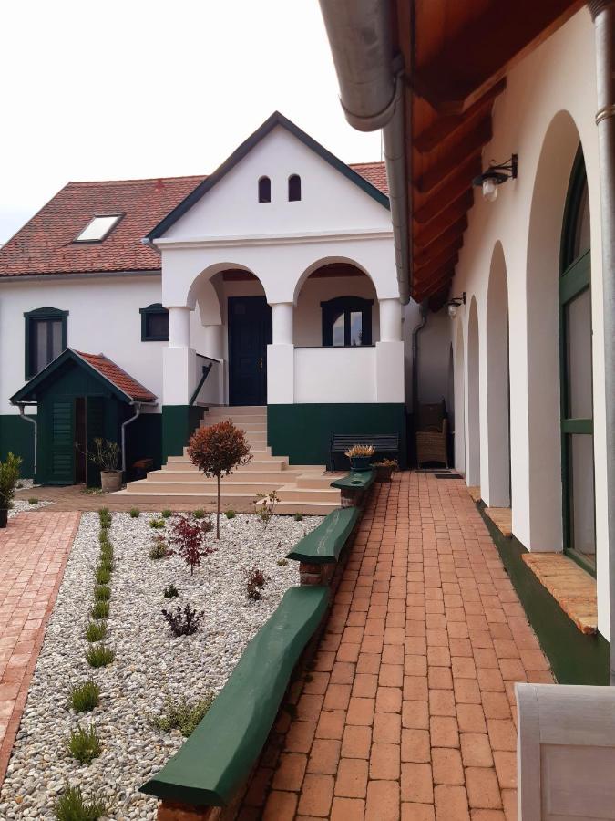 Feny-Szer Vendeghaz Orseg Hotel Szentgotthard Ngoại thất bức ảnh