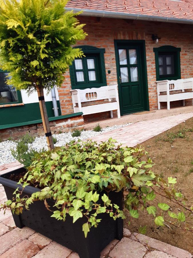 Feny-Szer Vendeghaz Orseg Hotel Szentgotthard Ngoại thất bức ảnh